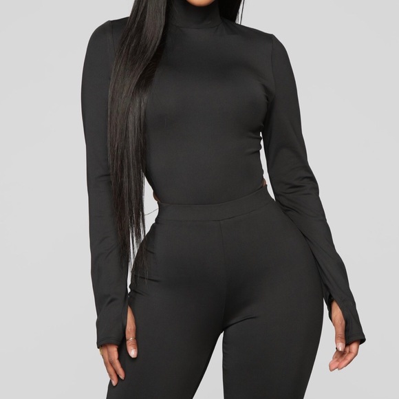 Black set - Picture 3 of 7